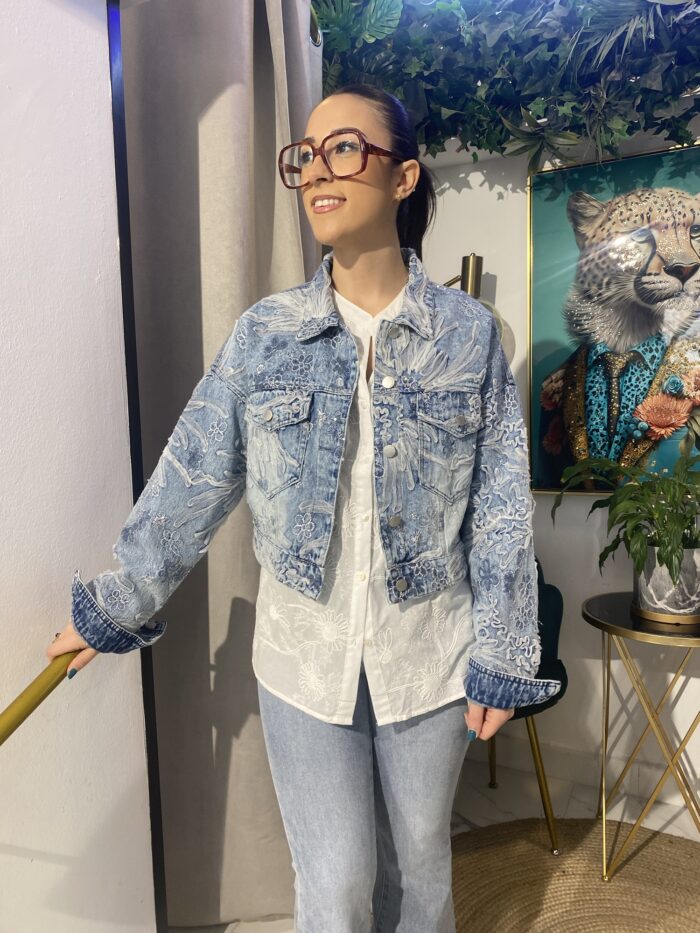 Chaqueta Jeans bordado flores